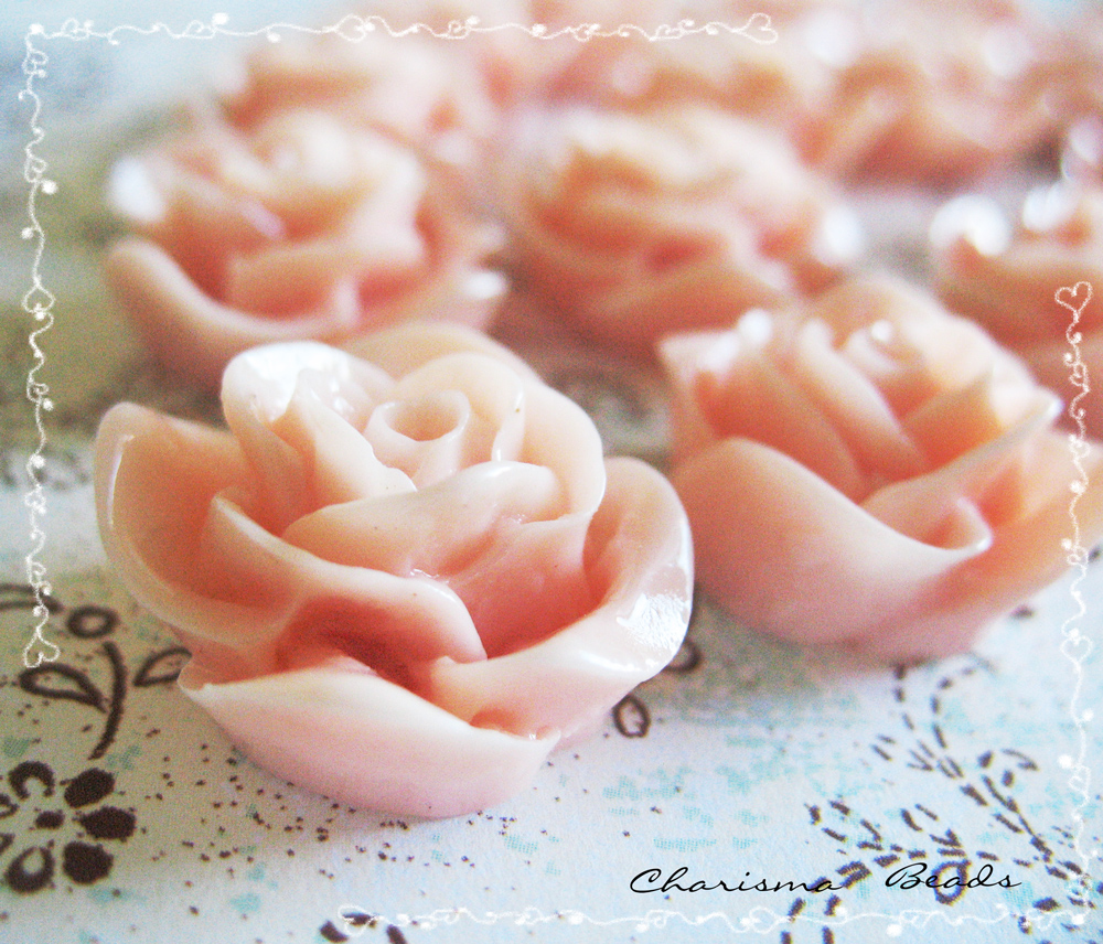 18 Resin Roses Cabochons Flower Accessory 22x22x12mm on Luulla
