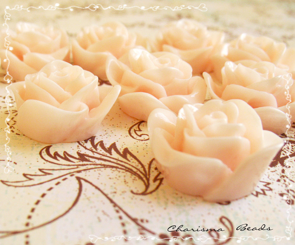 18 Resin Roses Cabochons Flower Accessory 22x22x12mm